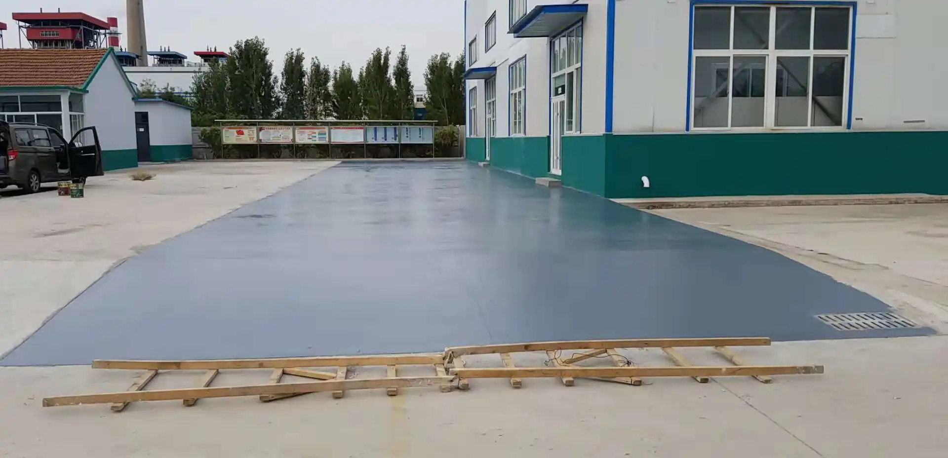 乌兰察布车间厂房地坪漆修补翻新